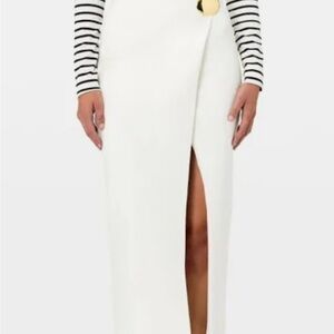 NICHOLAS Elegant White Tiani Skirt with Slit with beautiful gold hardware